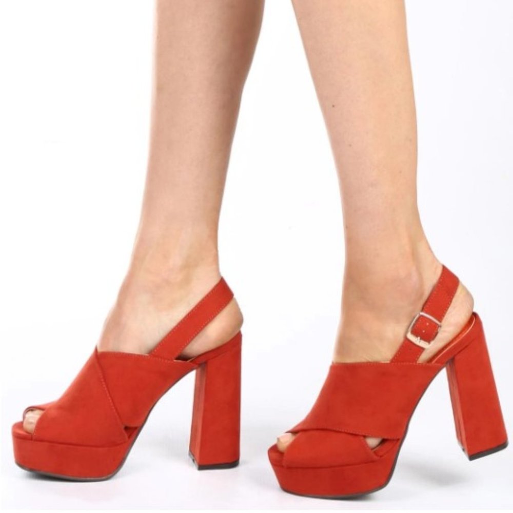 Bamboo Spirit-12 Buckle Closure Heeled Sandal